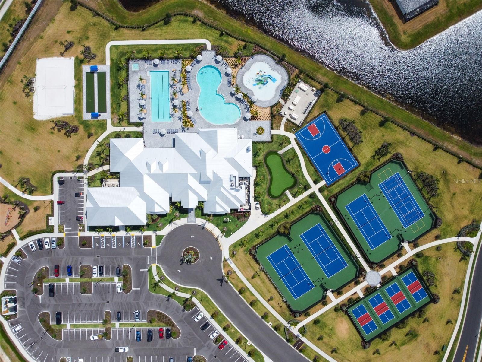 Image 34 of 51 For 5433 Mystic Water Cove