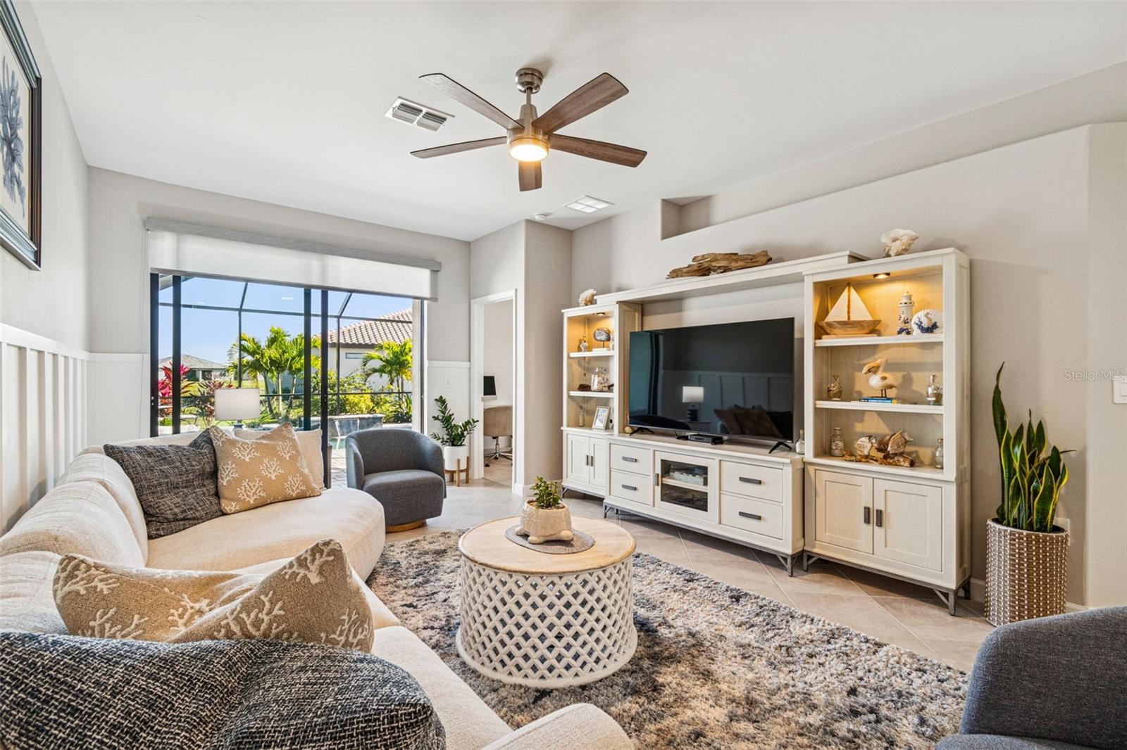 Image 5 of 51 For 5433 Mystic Water Cove