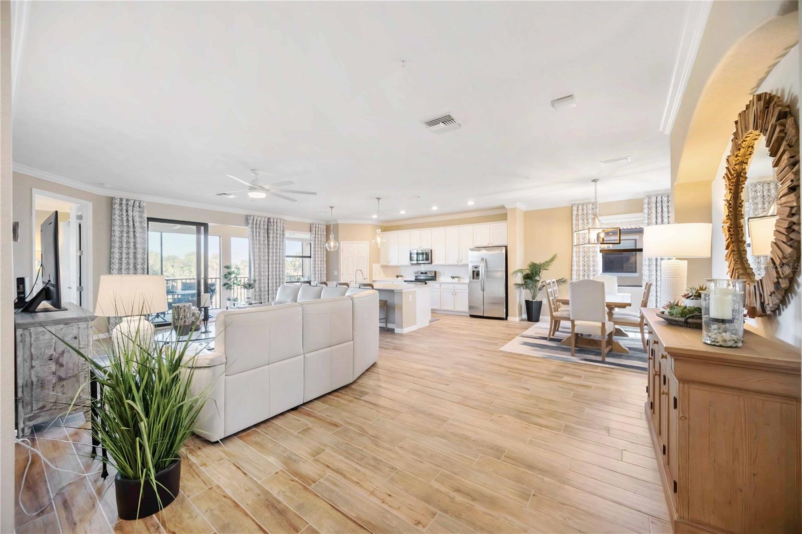 Image 11 of 92 For 10788 Tarflower Drive 202