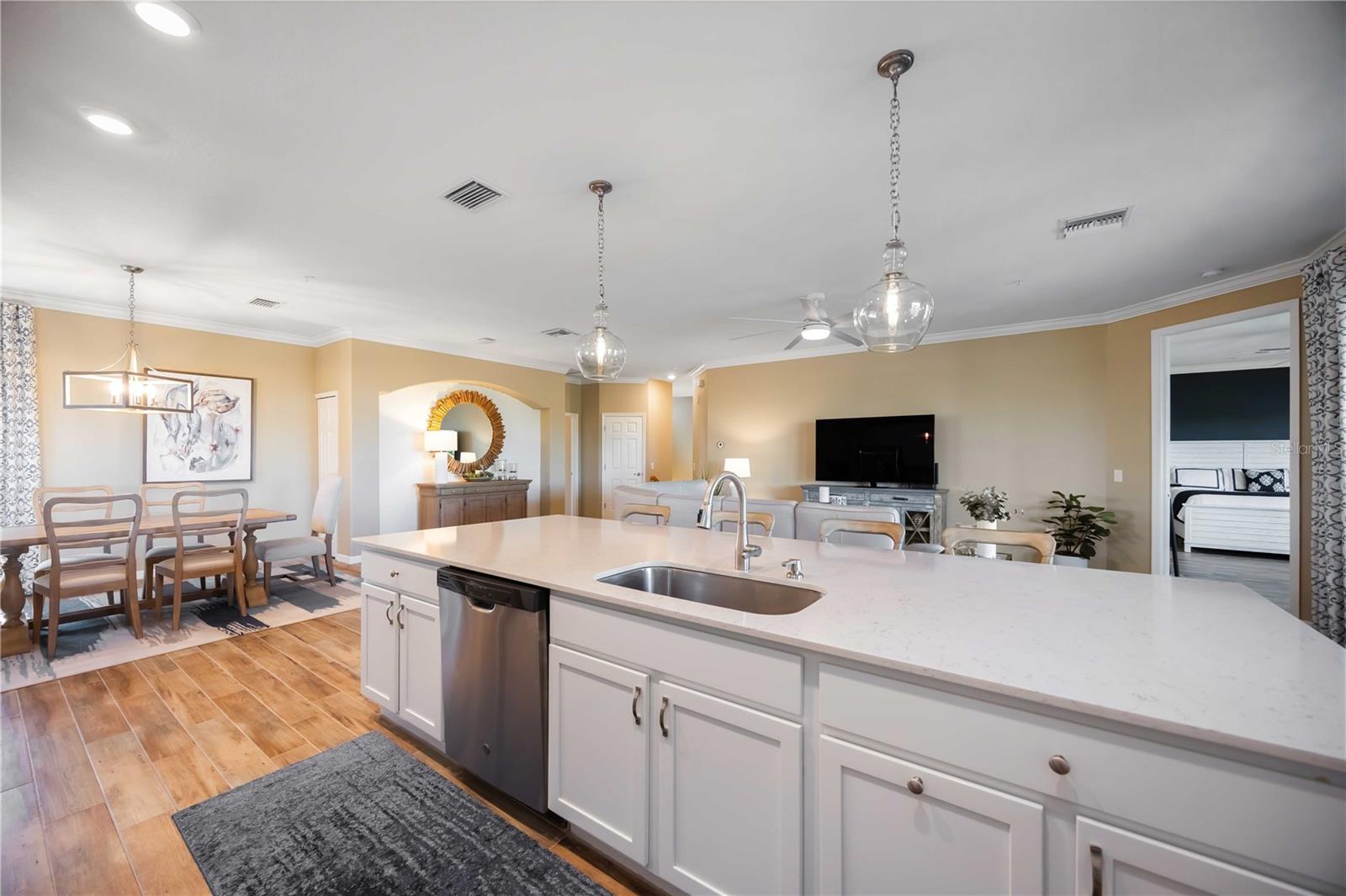 Image 19 of 92 For 10788 Tarflower Drive 202