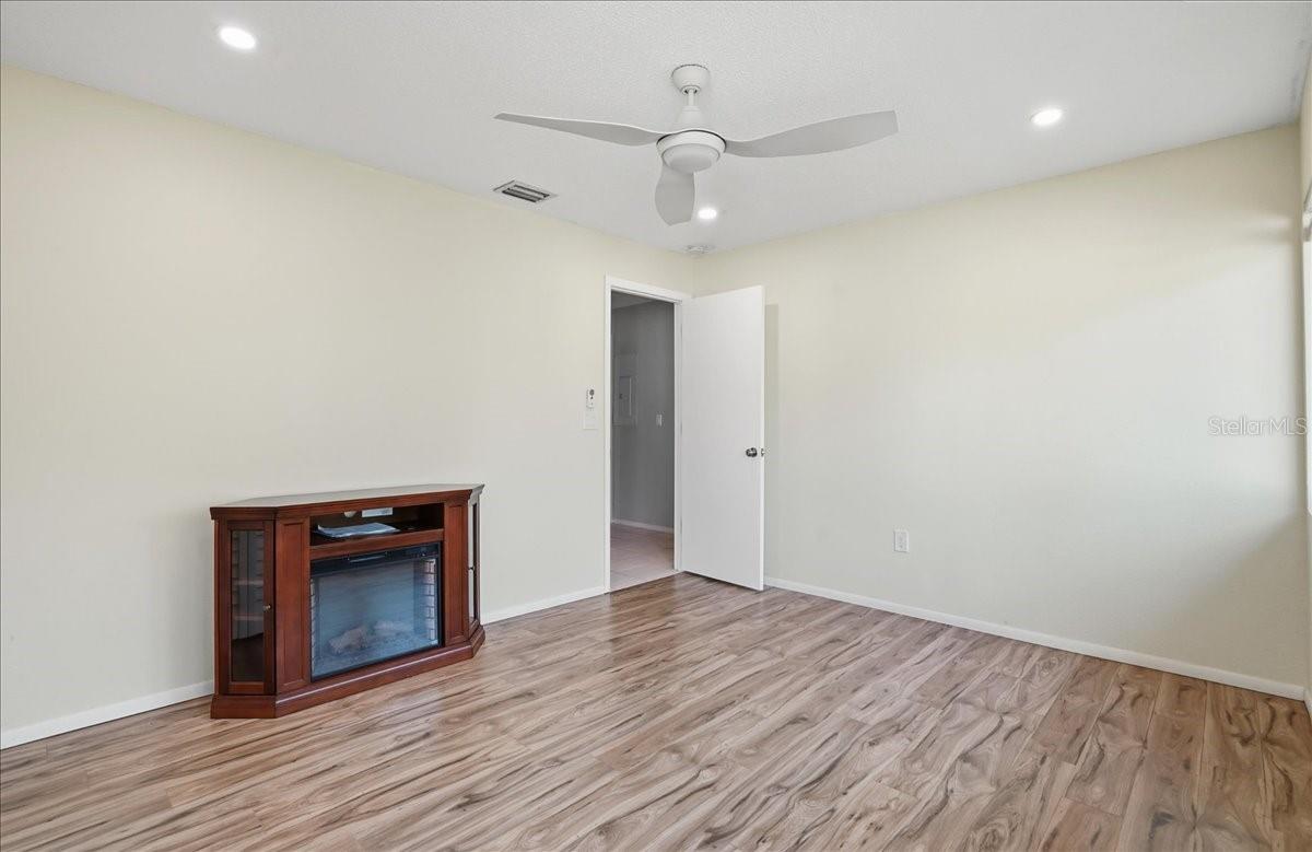 Image 43 of 65 For 3205 Golden Eagle Lane