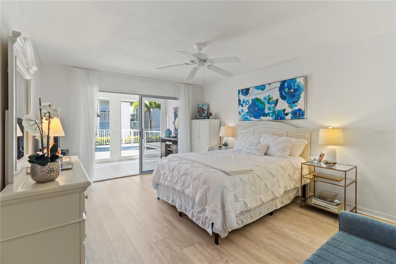 Image 18 of 48 For 1055 Peppertree Drive 102aa