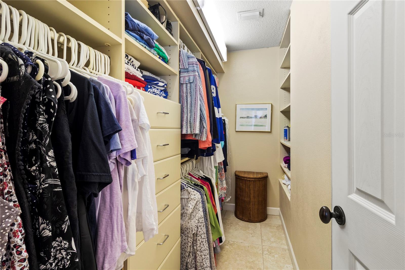 Image 21 of 48 For 1055 Peppertree Drive 102aa