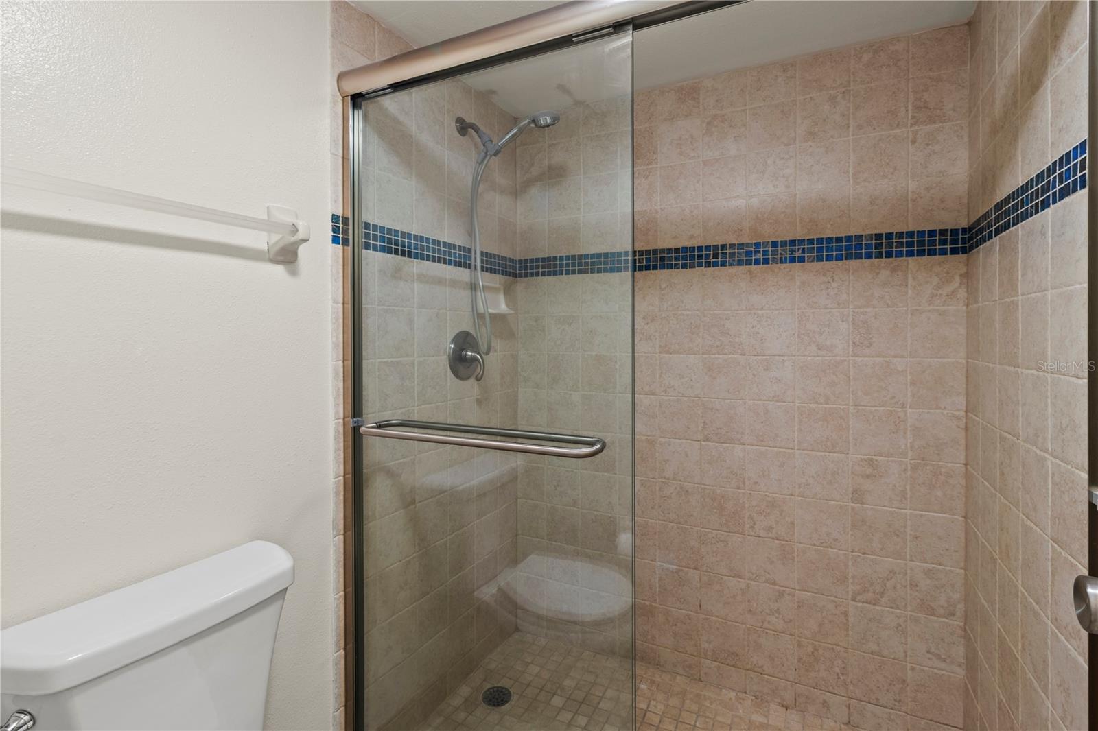 Image 27 of 48 For 1055 Peppertree Drive 102aa