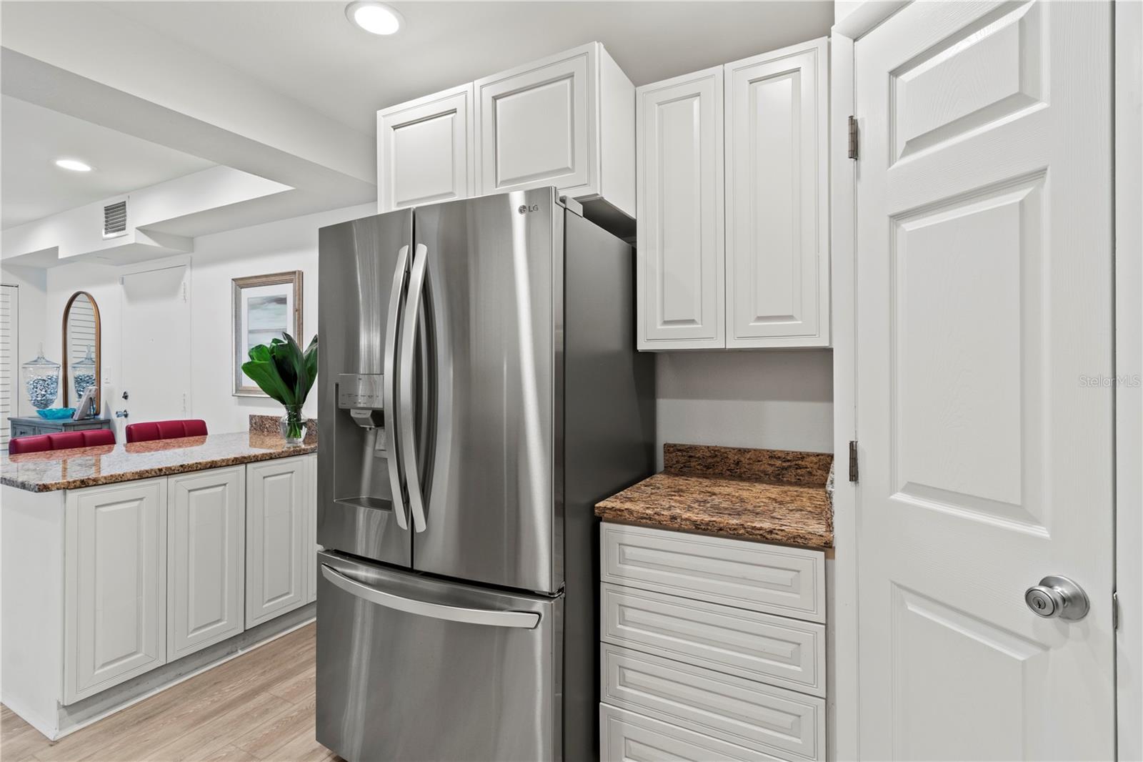 Image 8 of 48 For 1055 Peppertree Drive 102aa