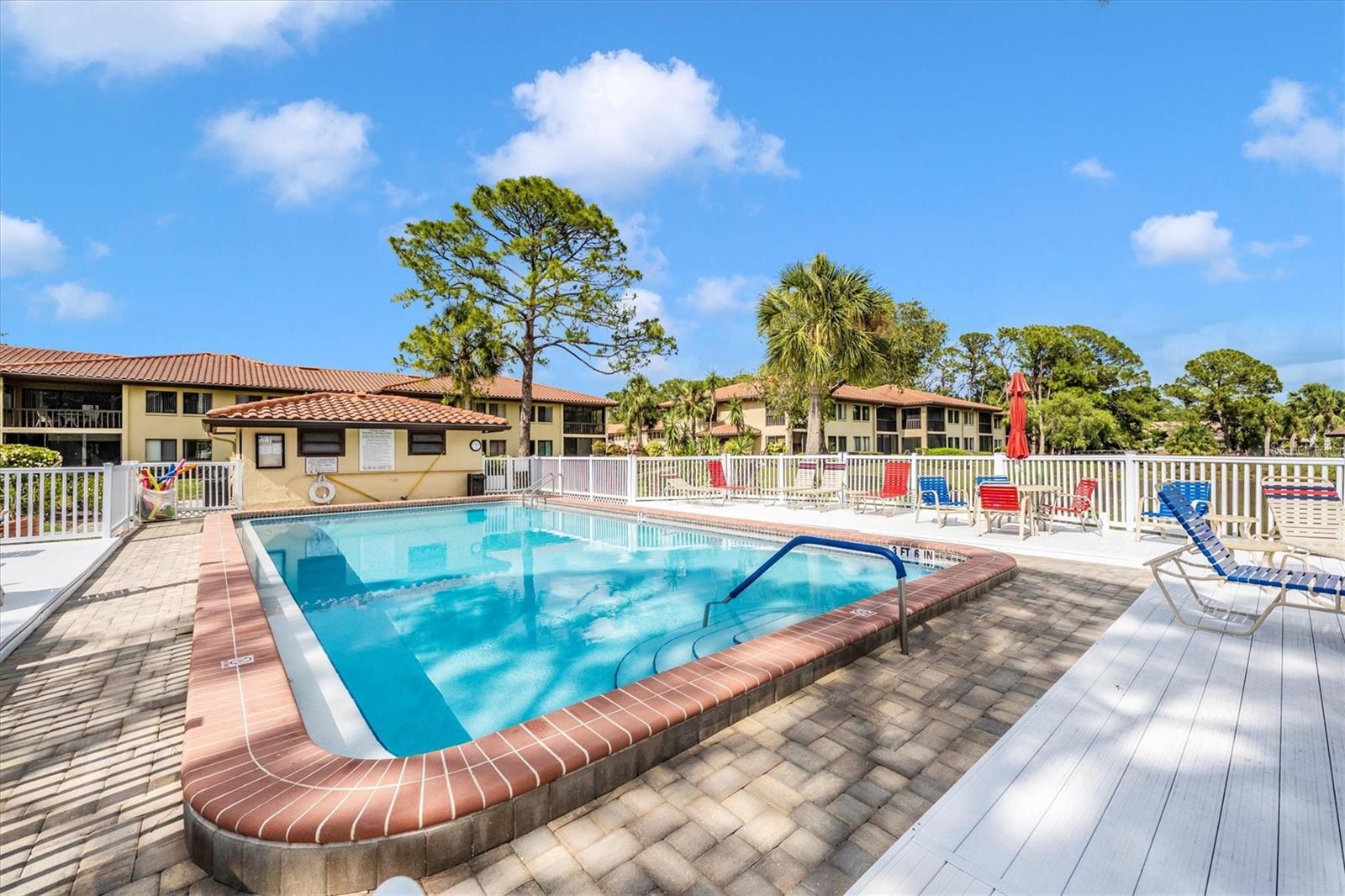 Image 10 of 65 For 5219 Lake Village Drive 21