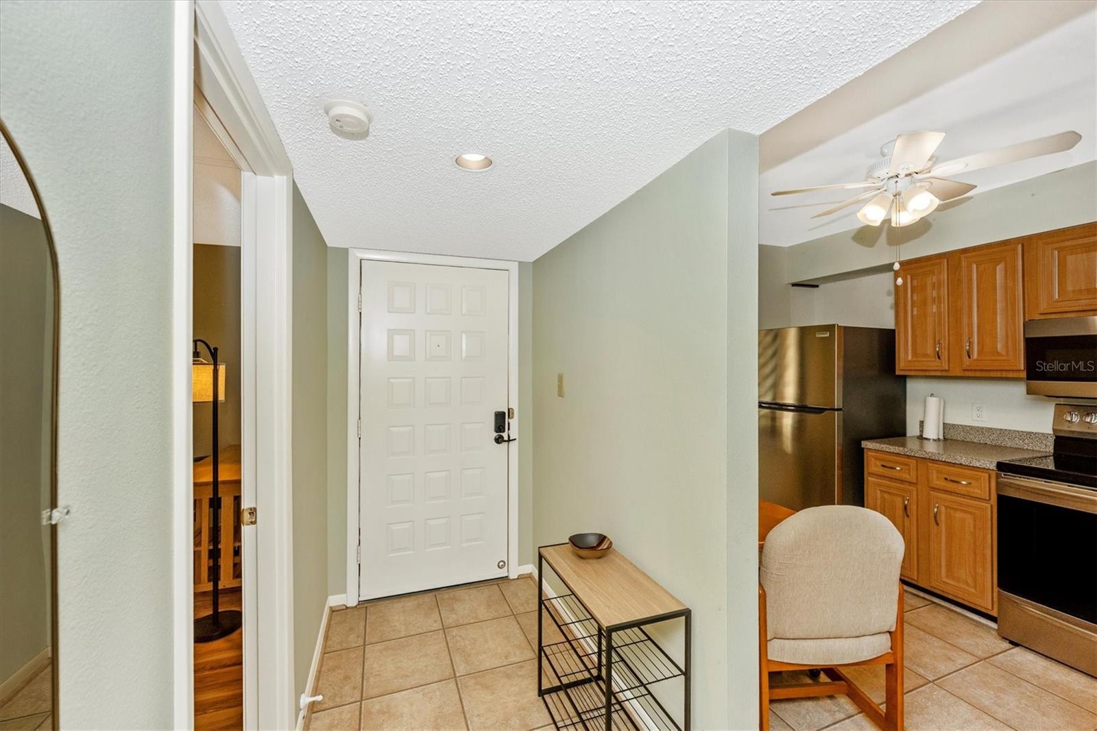 Image 12 of 65 For 5219 Lake Village Drive 21