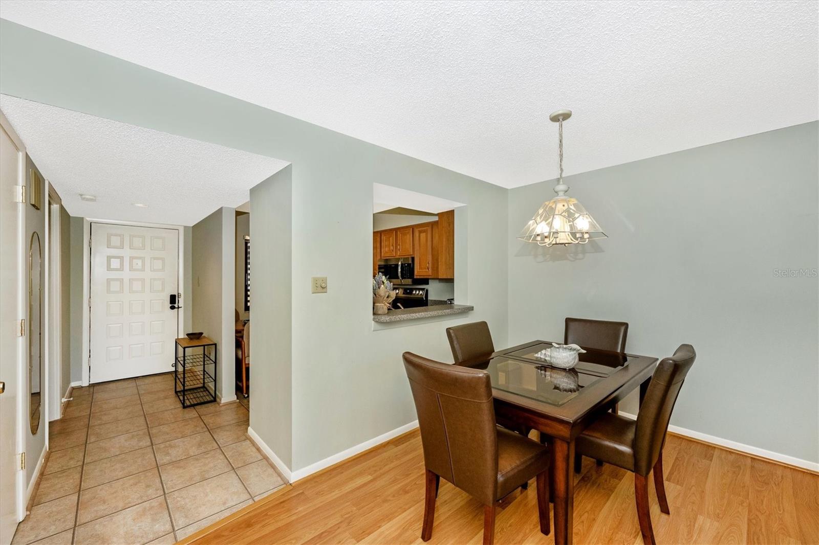 Image 19 of 65 For 5219 Lake Village Drive 21