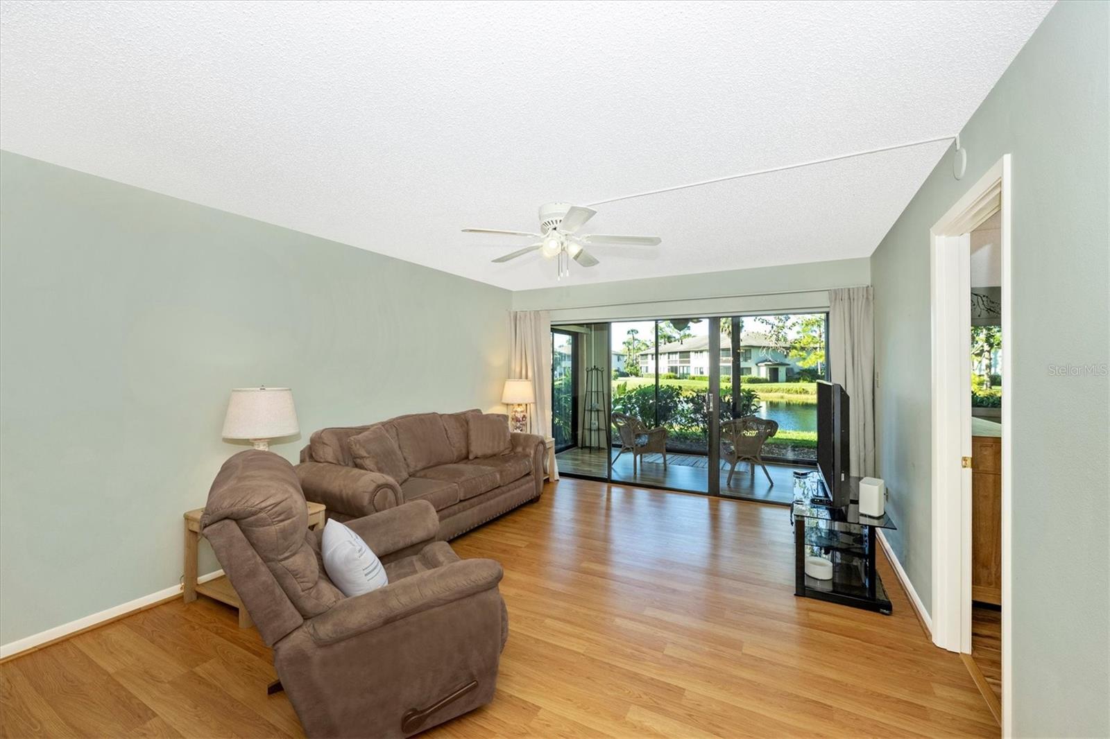 Image 20 of 65 For 5219 Lake Village Drive 21