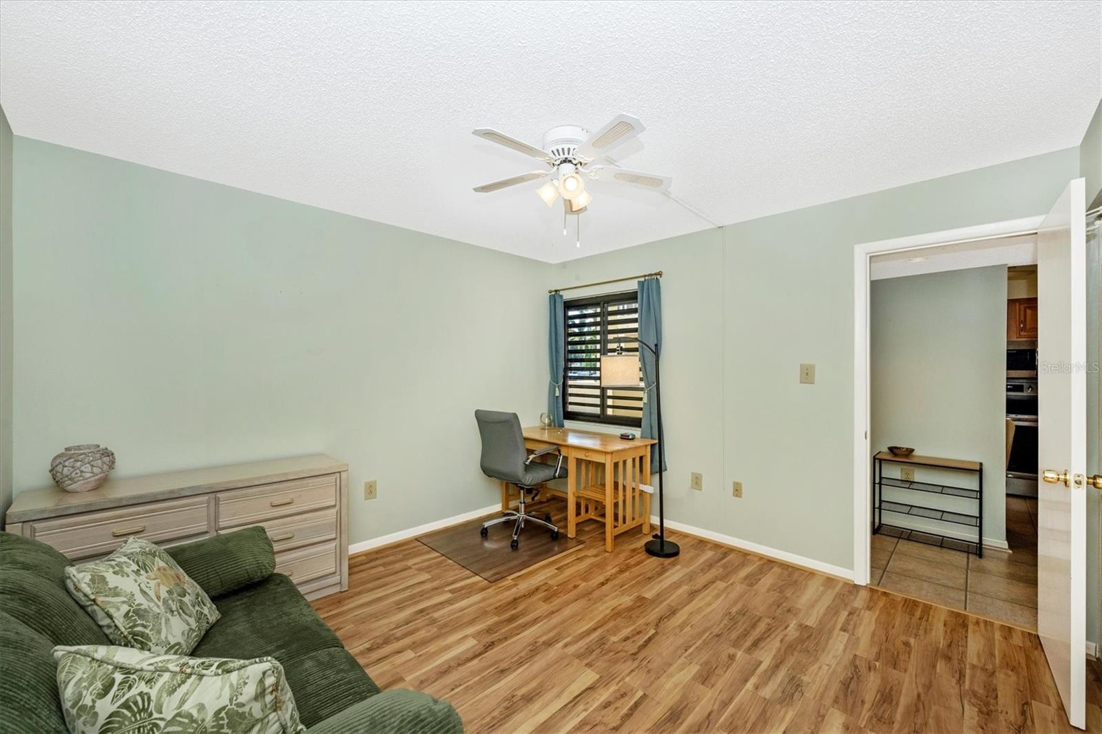 Image 31 of 65 For 5219 Lake Village Drive 21