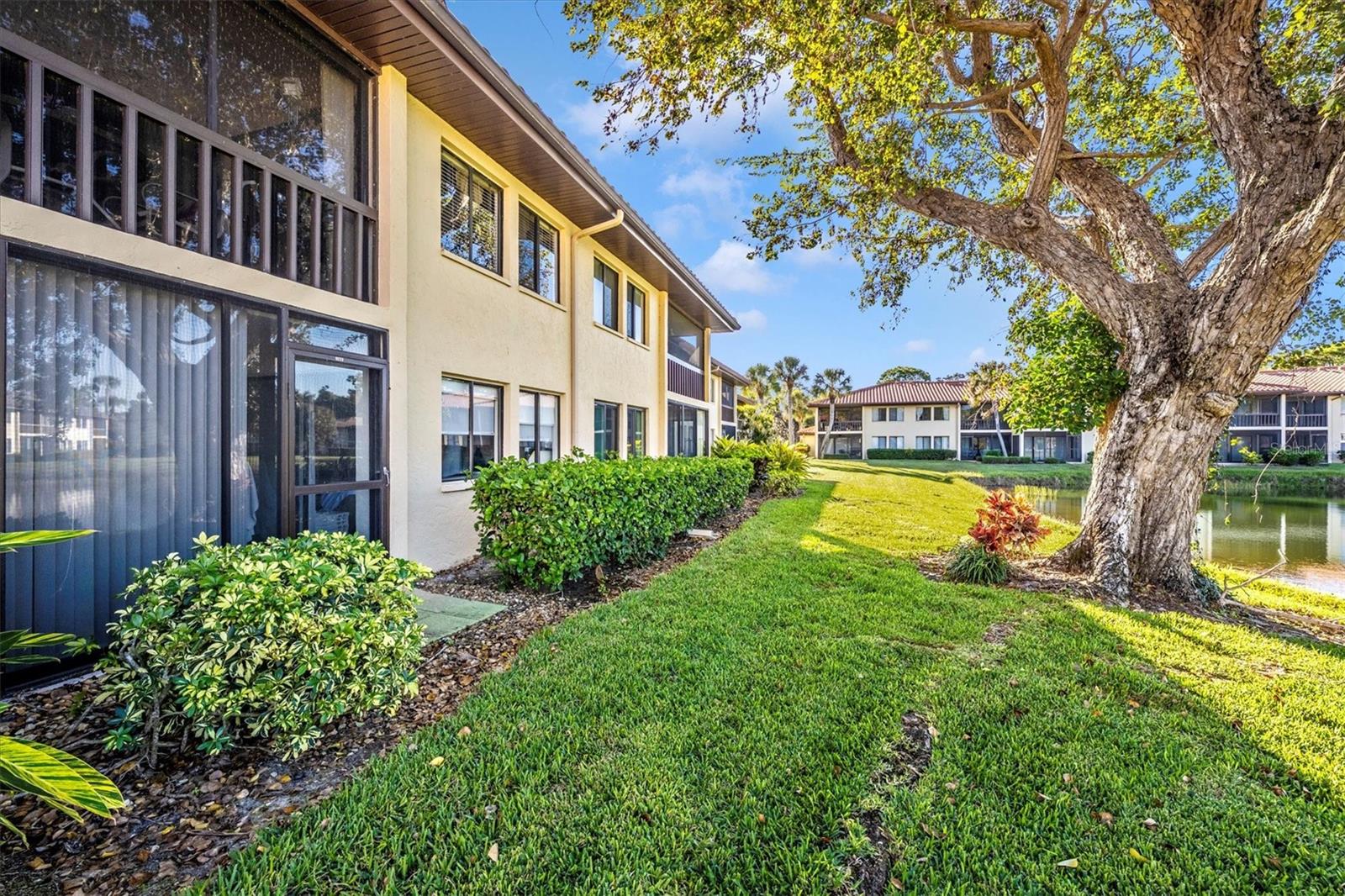 Image 39 of 65 For 5219 Lake Village Drive 21