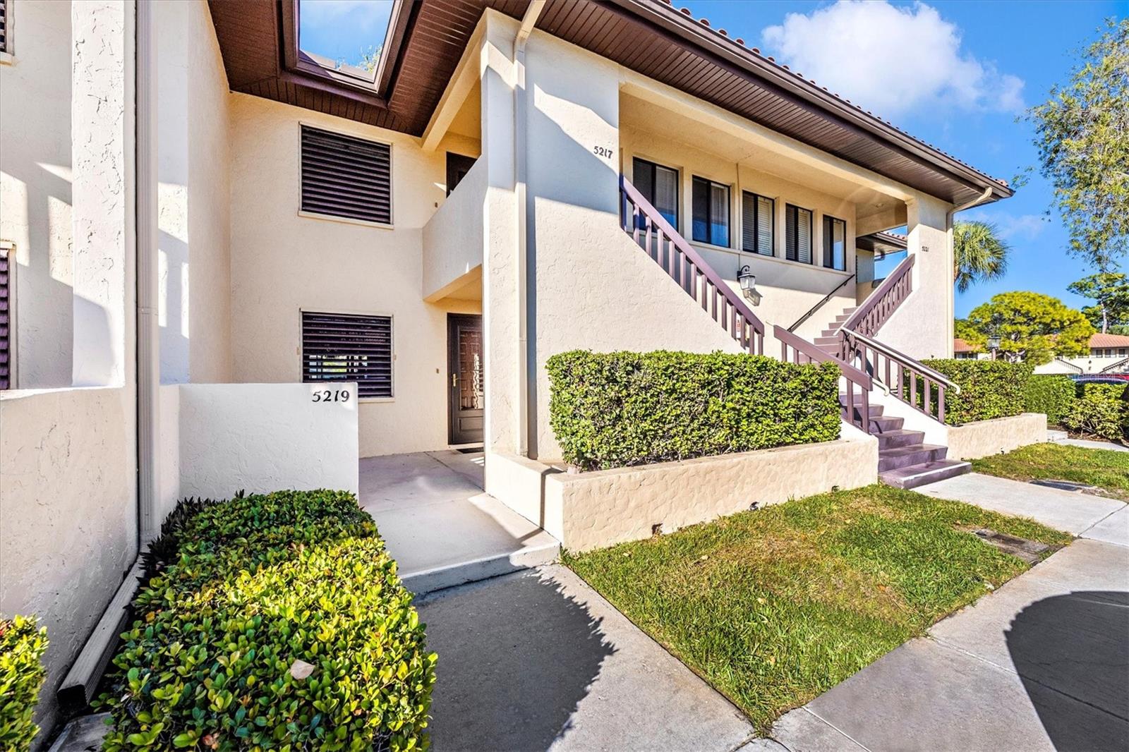 Image 48 of 65 For 5219 Lake Village Drive 21