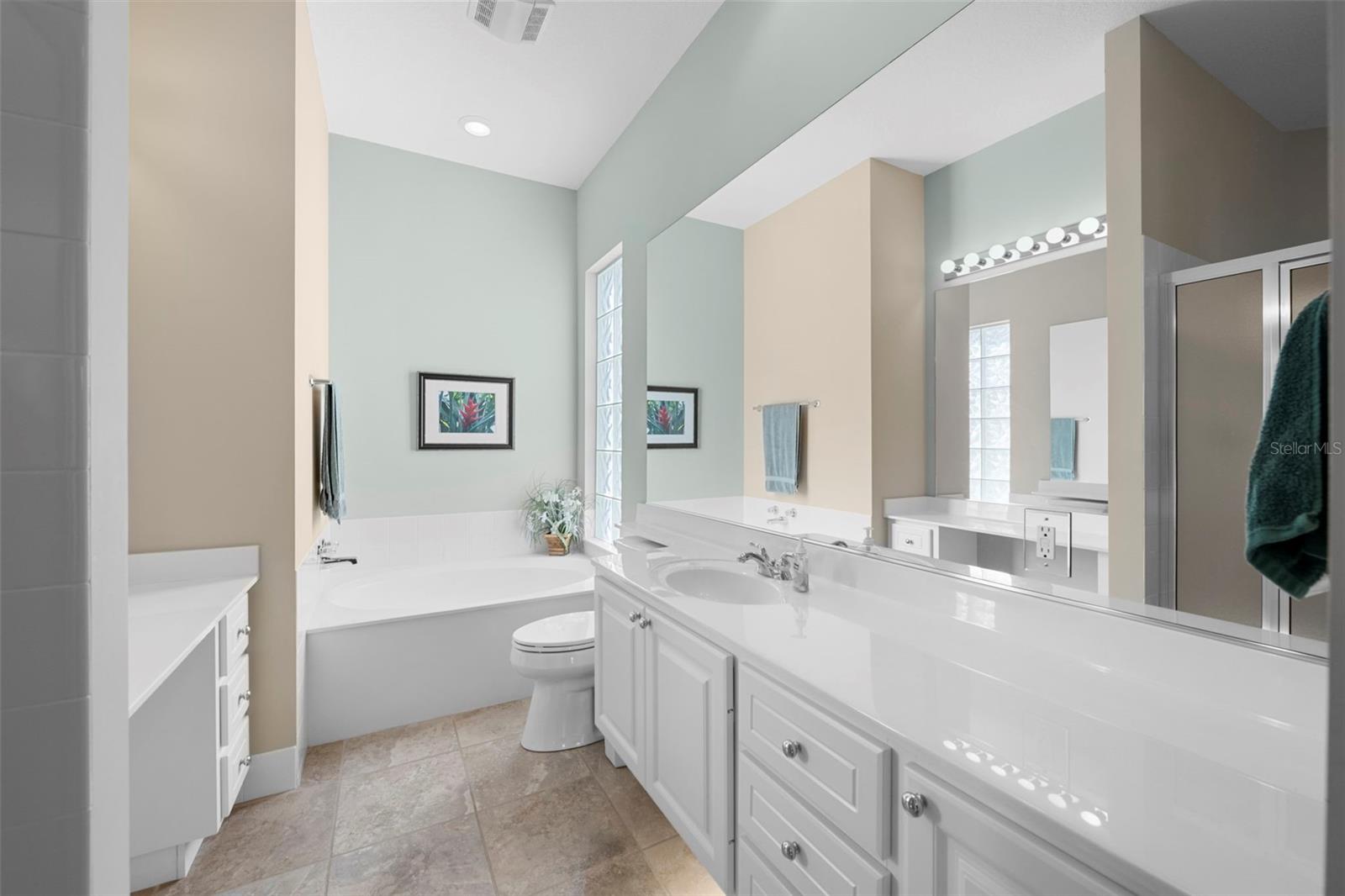 Image 15 of 64 For 7662 Uliva Way