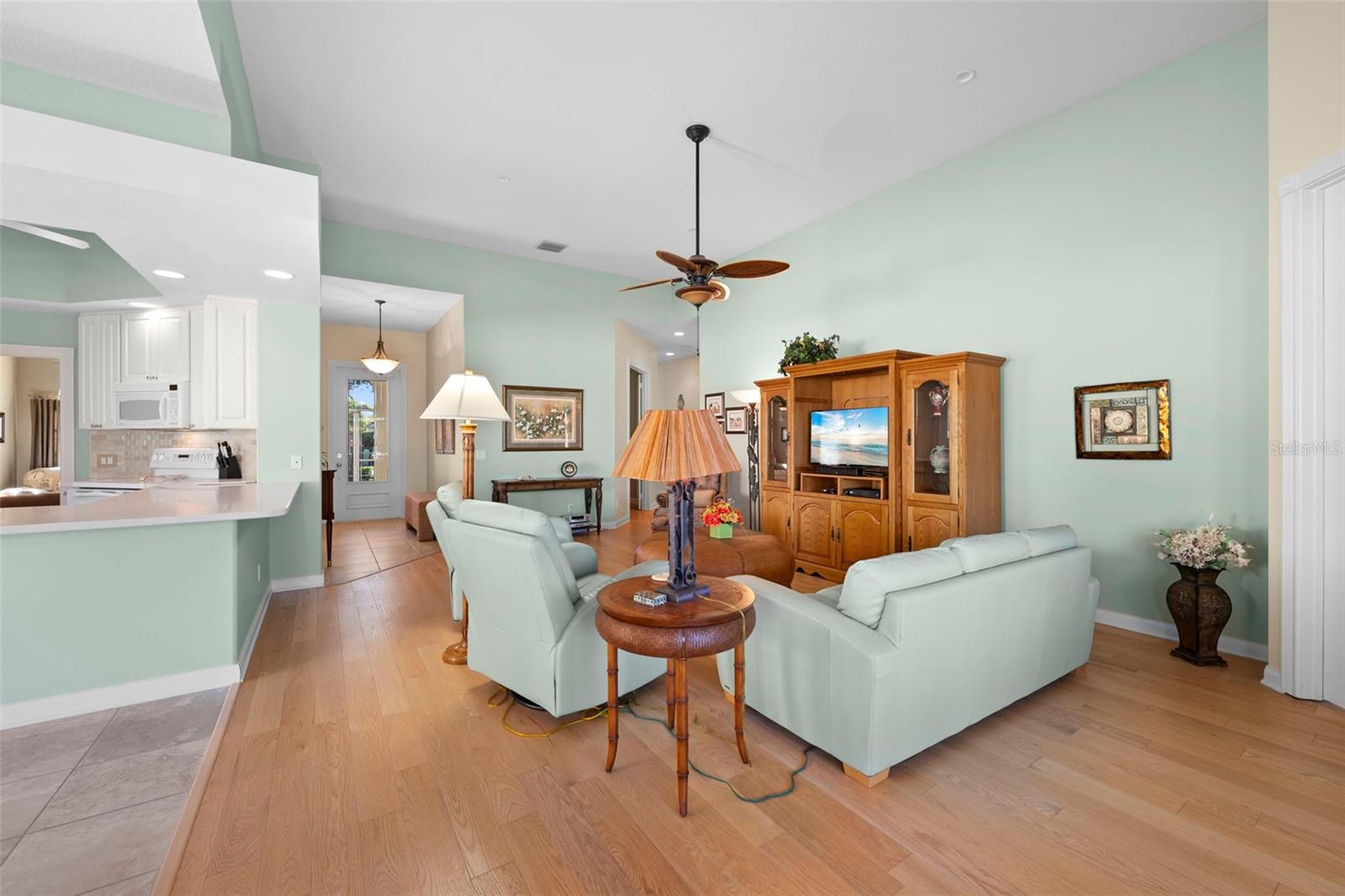 Image 4 of 64 For 7662 Uliva Way