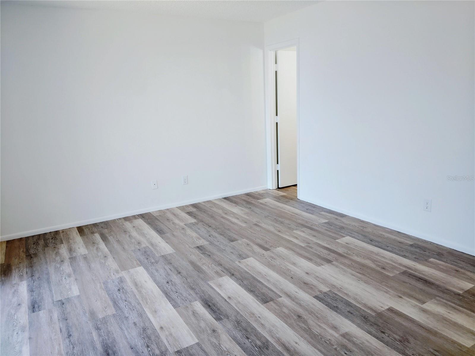 Image 8 of 13 For 4027 61st Street W