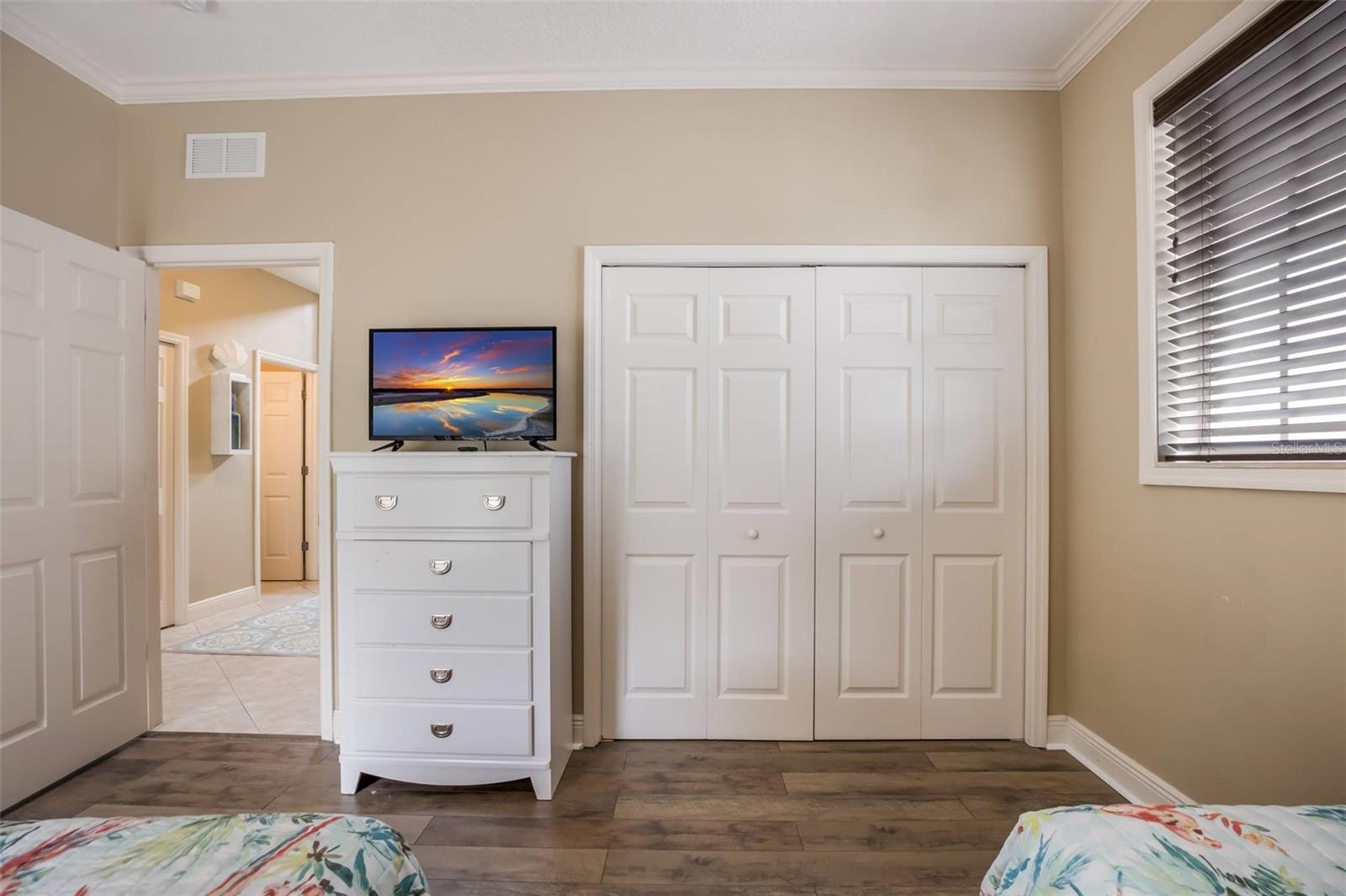 Image 25 of 35 For 318 64th Street