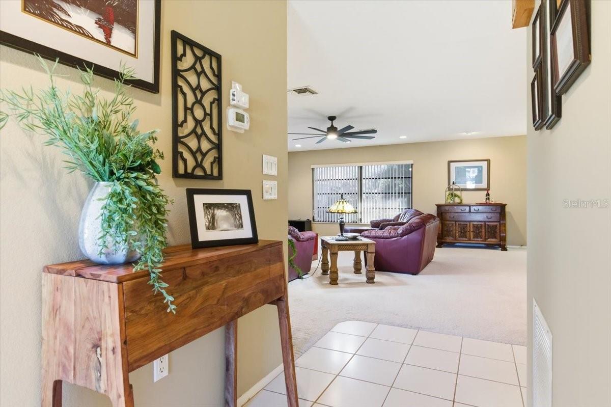 Image 10 of 48 For 771 Vivienda South Court 9