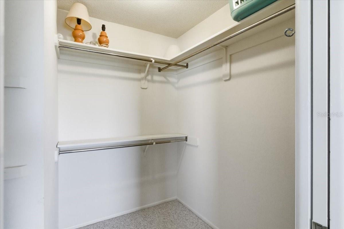 Image 34 of 48 For 771 Vivienda South Court 9