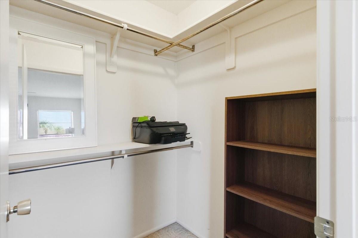 Image 37 of 48 For 771 Vivienda South Court 9