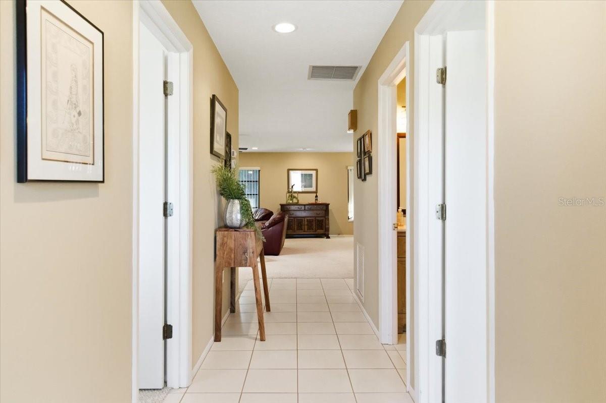 Image 9 of 48 For 771 Vivienda South Court 9