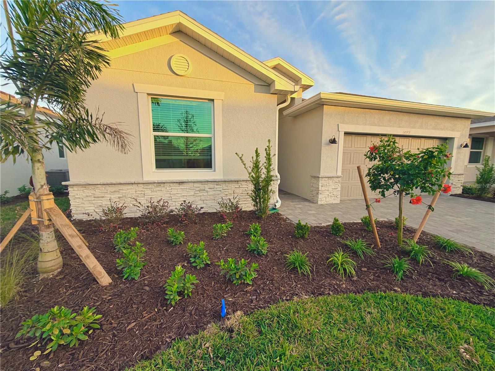 Image 12 of 30 For 8099 Saint Kitts Circle