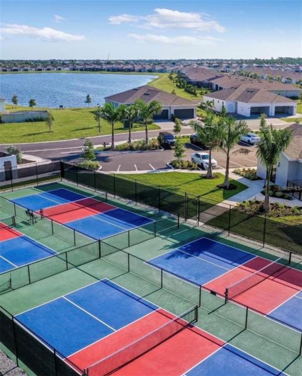 Image 17 of 30 For 8099 Saint Kitts Circle