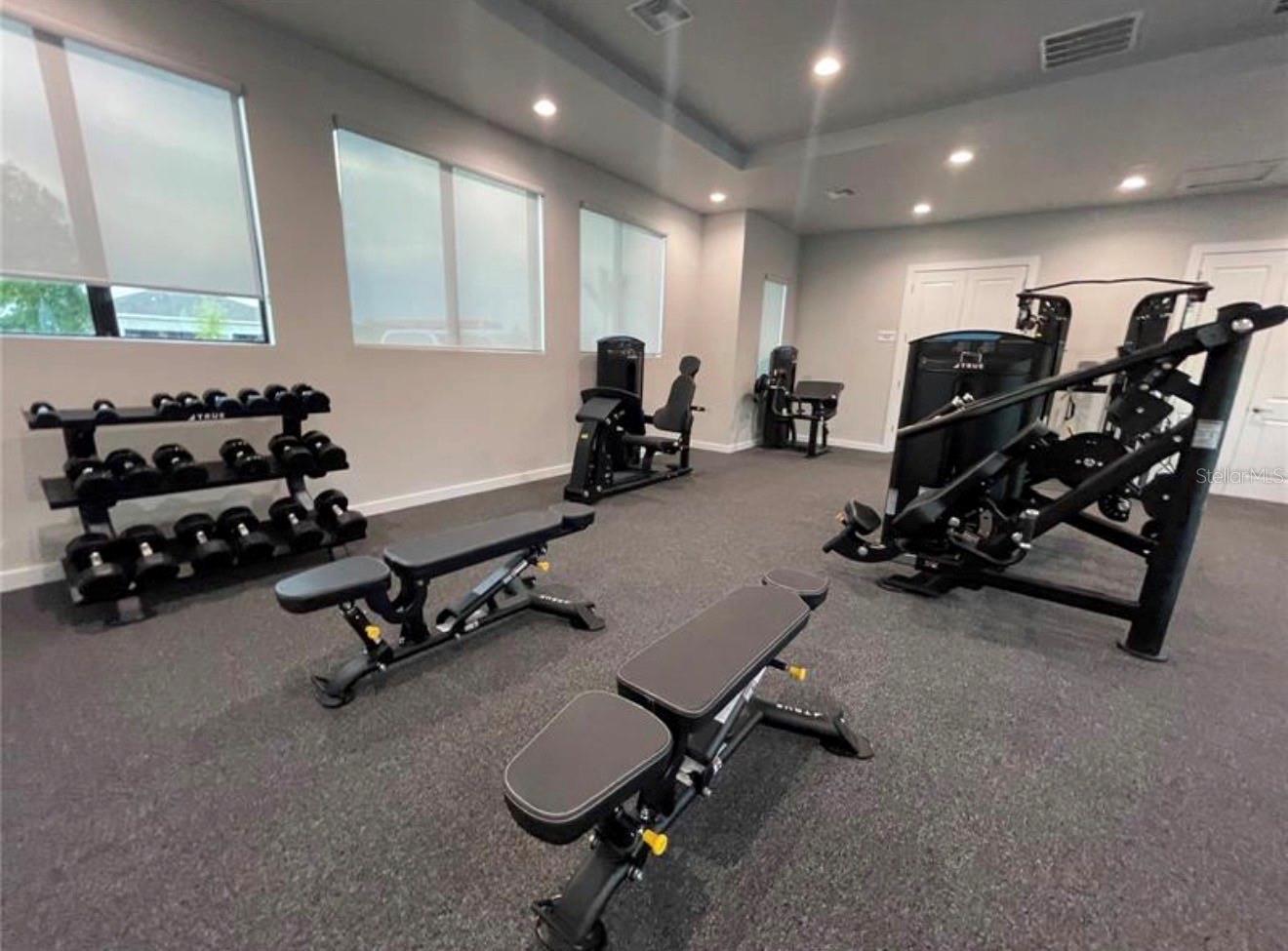 Image 19 of 30 For 8099 Saint Kitts Circle