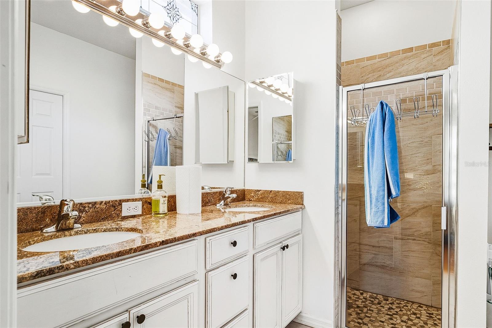 Image 17 of 26 For 1858 Vamo Drive