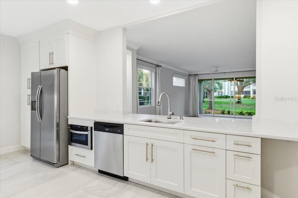 Image 19 of 48 For 6536 Moorings Point Circle 101