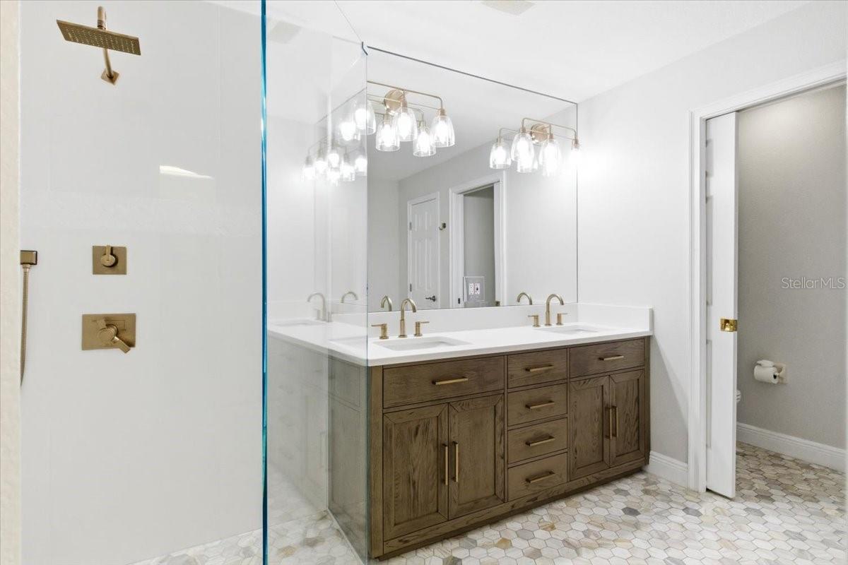 Image 29 of 48 For 6536 Moorings Point Circle 101