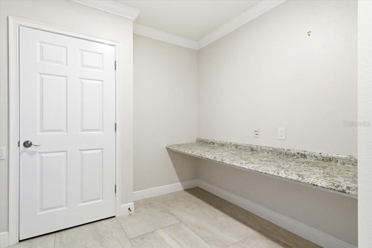 Image 39 of 48 For 6536 Moorings Point Circle 101