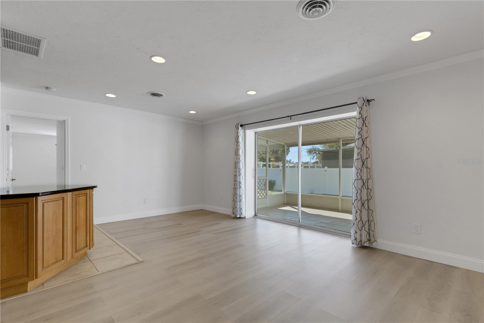 Image 14 of 54 For 3856 Tarpon Road