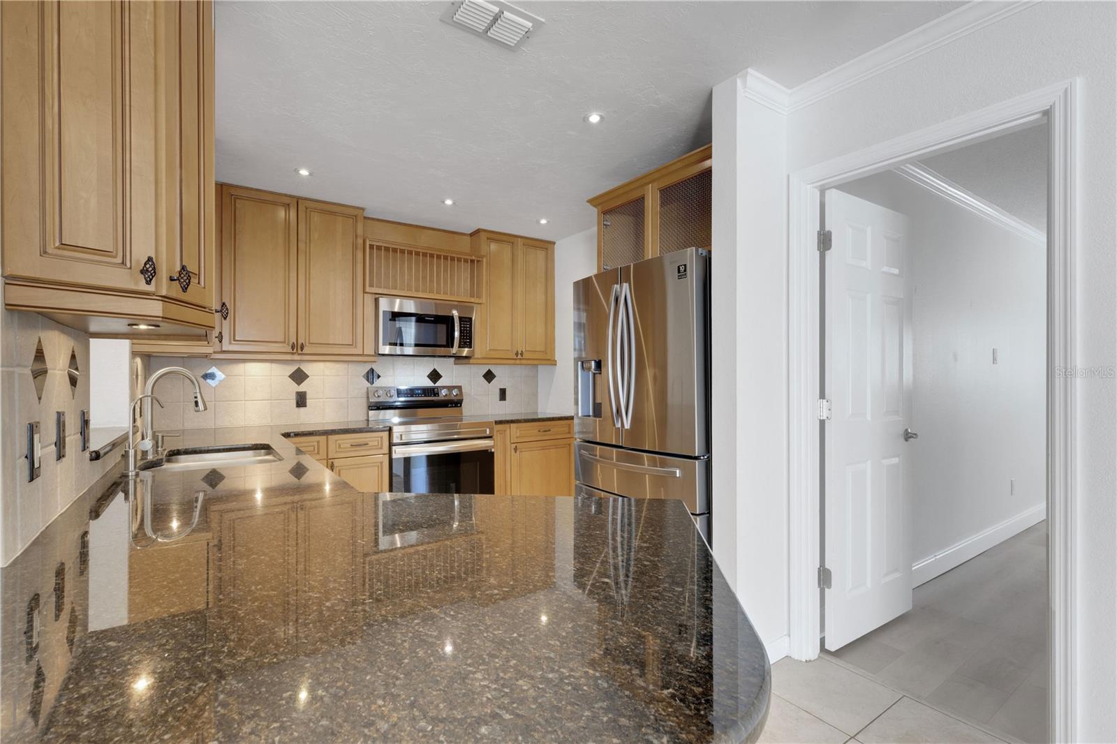 Image 19 of 54 For 3856 Tarpon Road