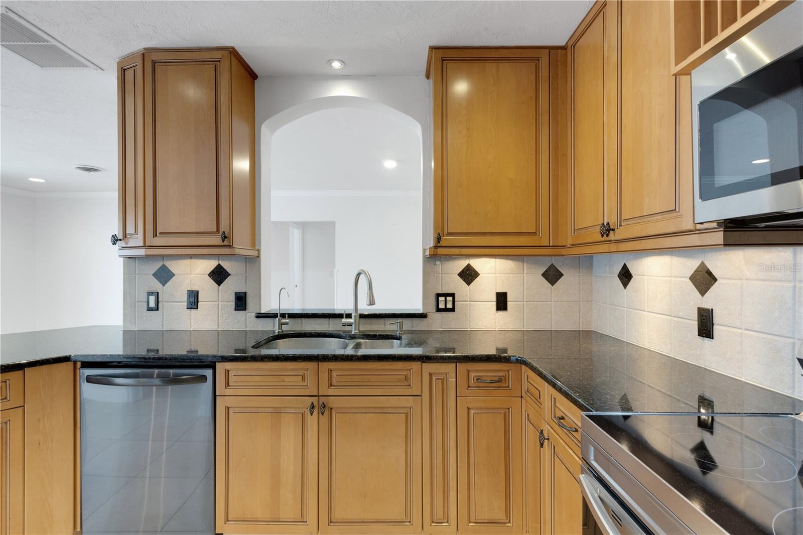 Image 22 of 54 For 3856 Tarpon Road