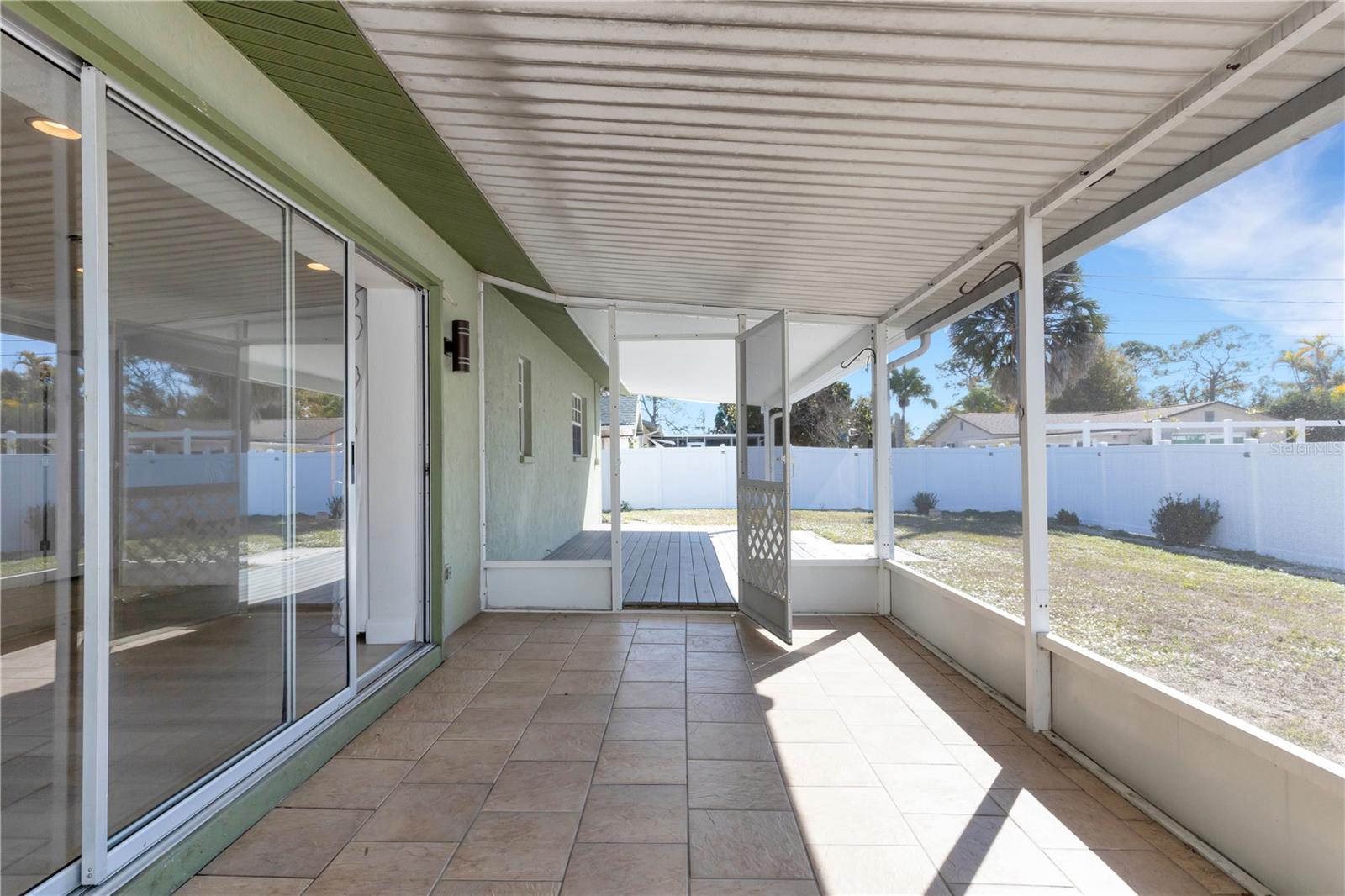 Image 42 of 54 For 3856 Tarpon Road