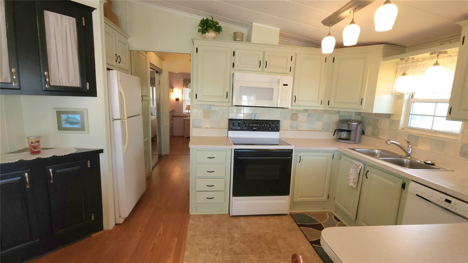 Image 10 of 49 For 3333 26th Avenue E 1199