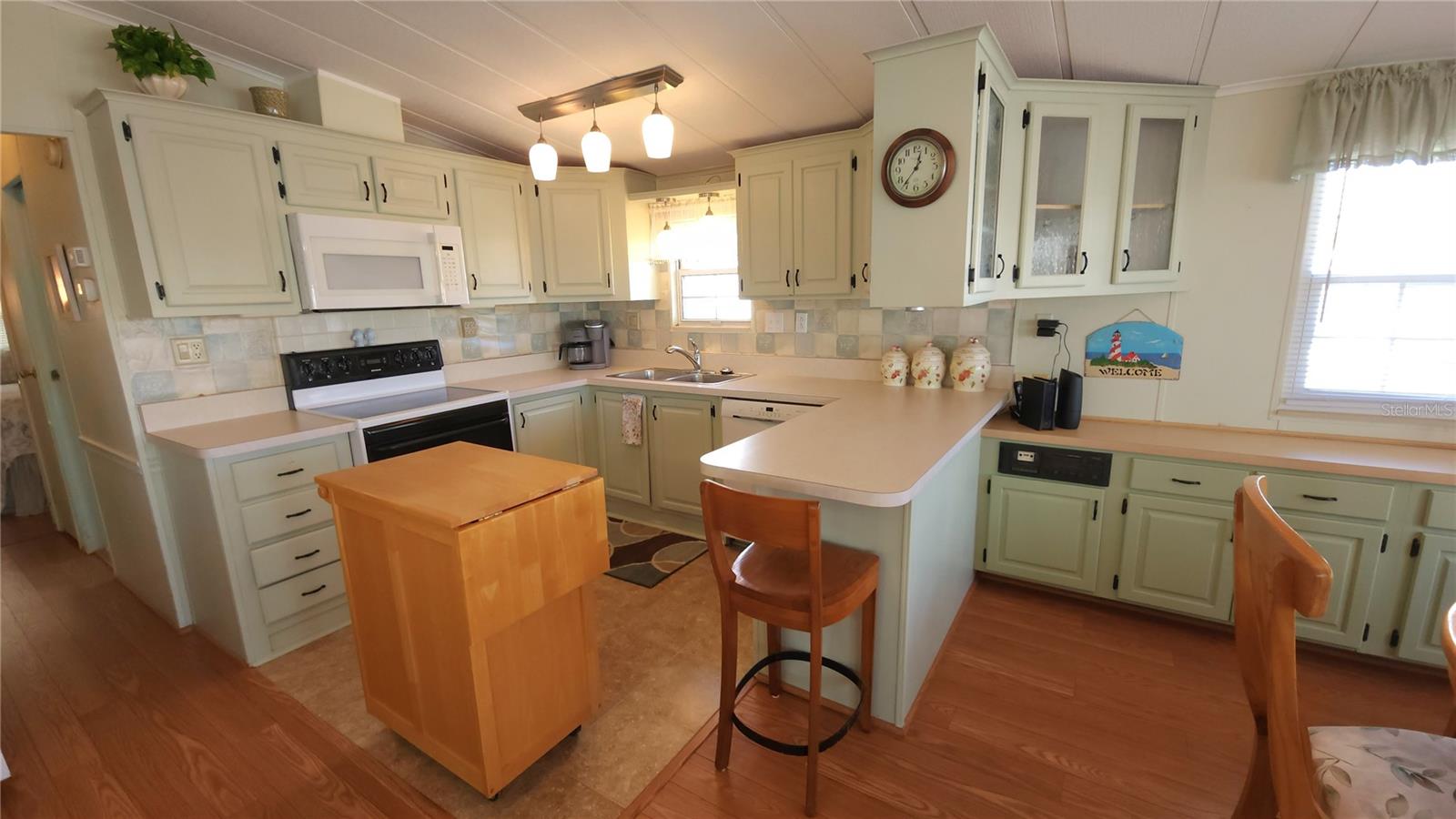 Image 11 of 49 For 3333 26th Avenue E 1199