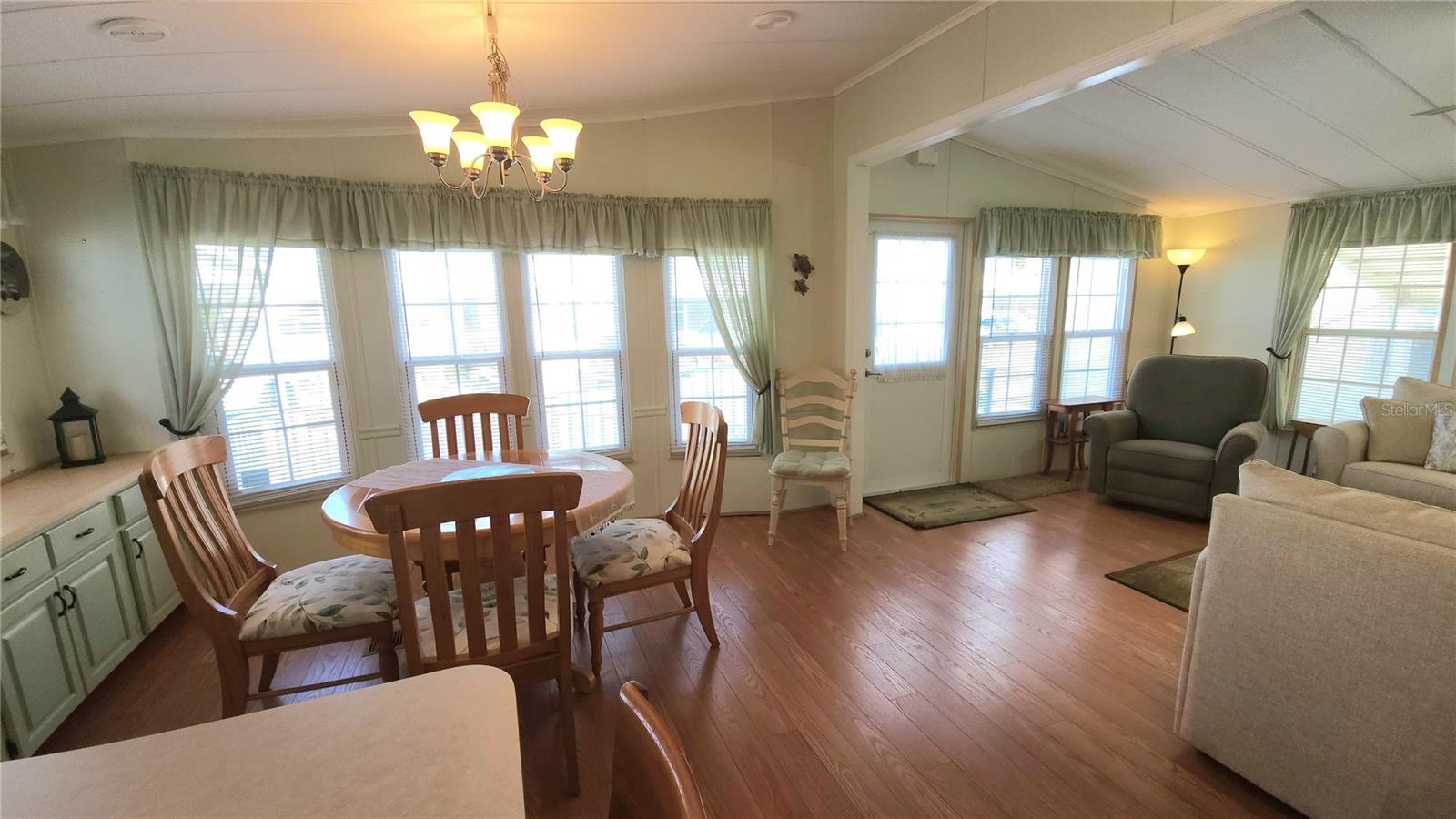 Image 13 of 49 For 3333 26th Avenue E 1199