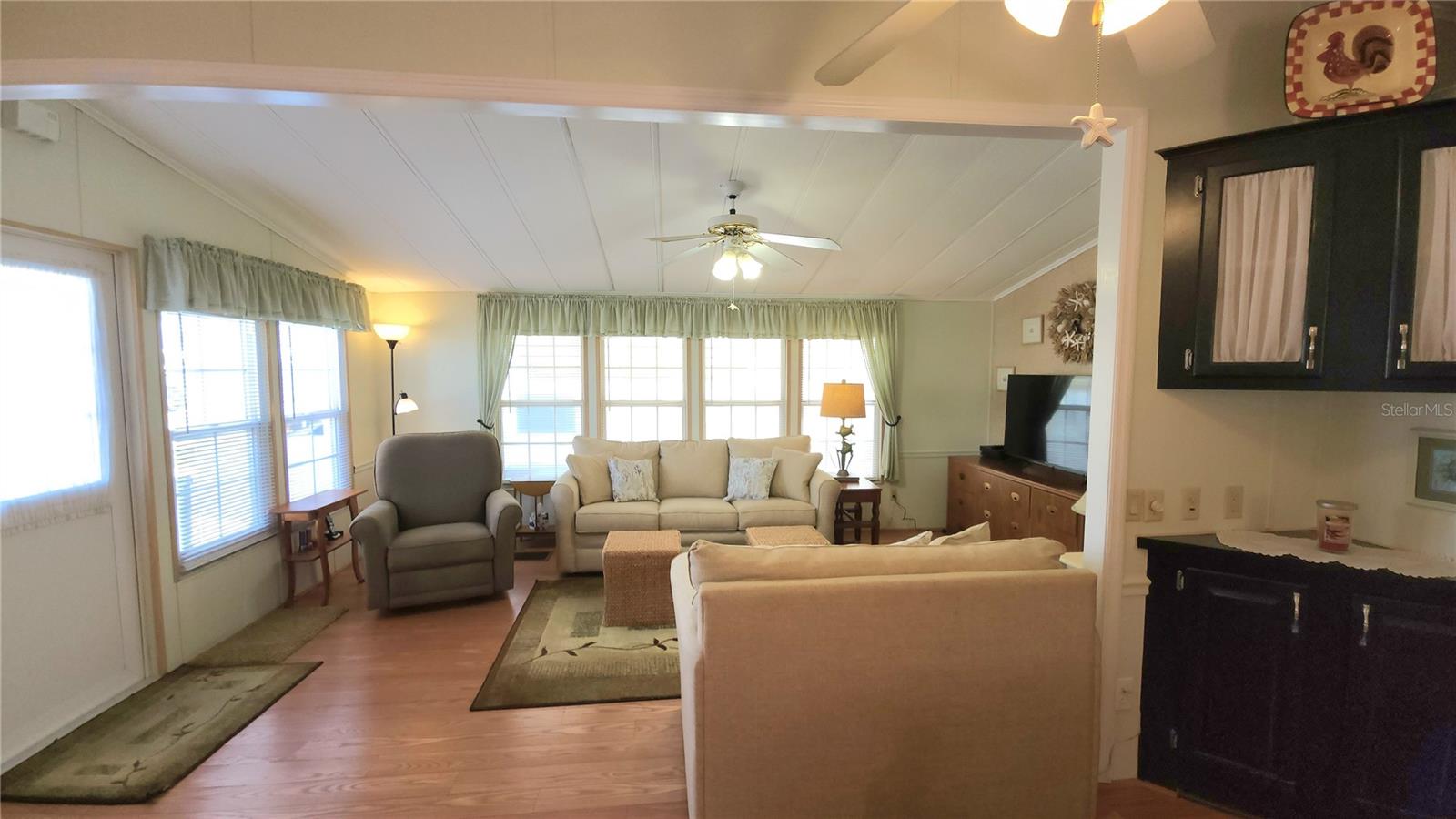 Image 14 of 49 For 3333 26th Avenue E 1199