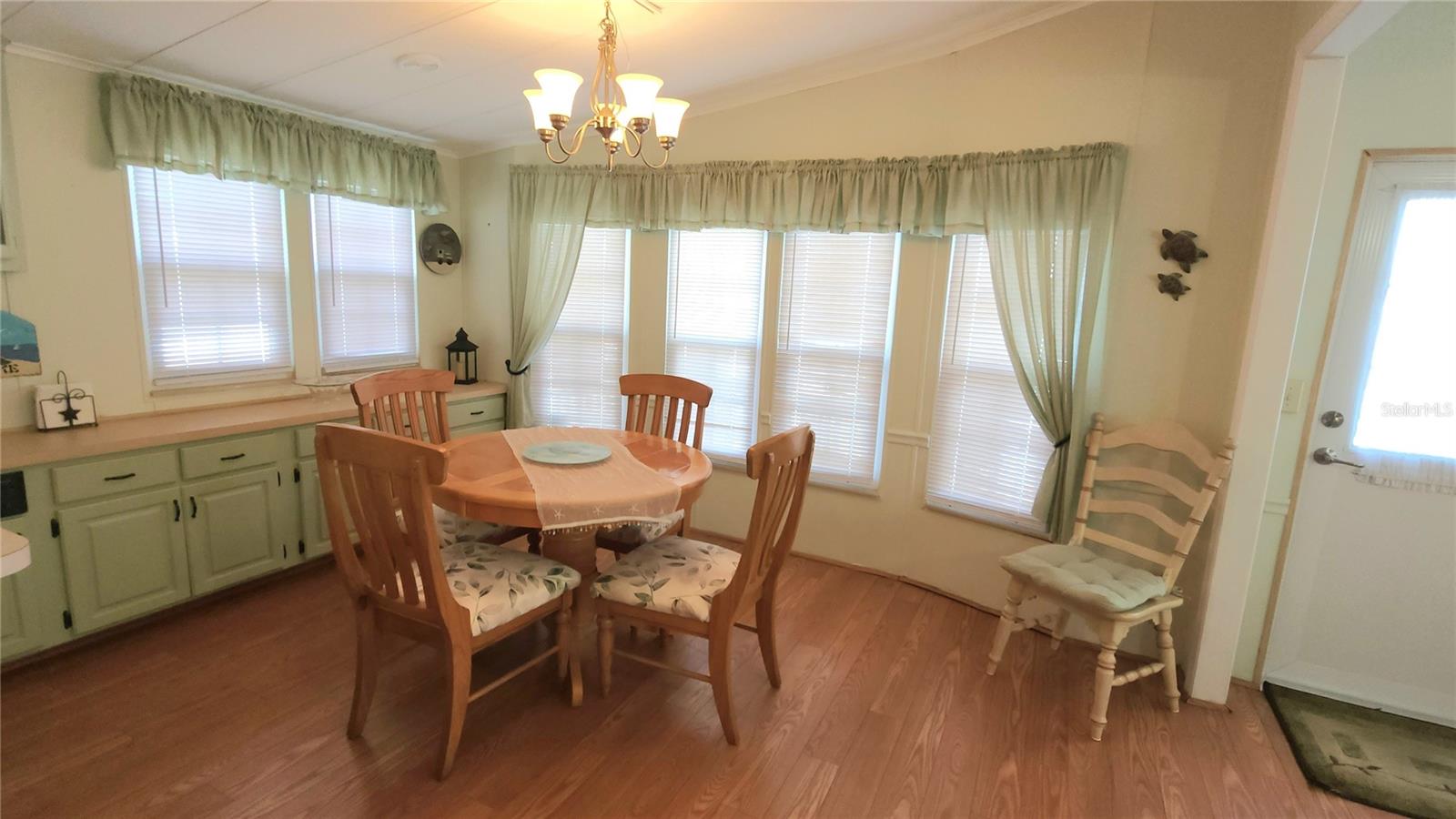 Image 16 of 49 For 3333 26th Avenue E 1199