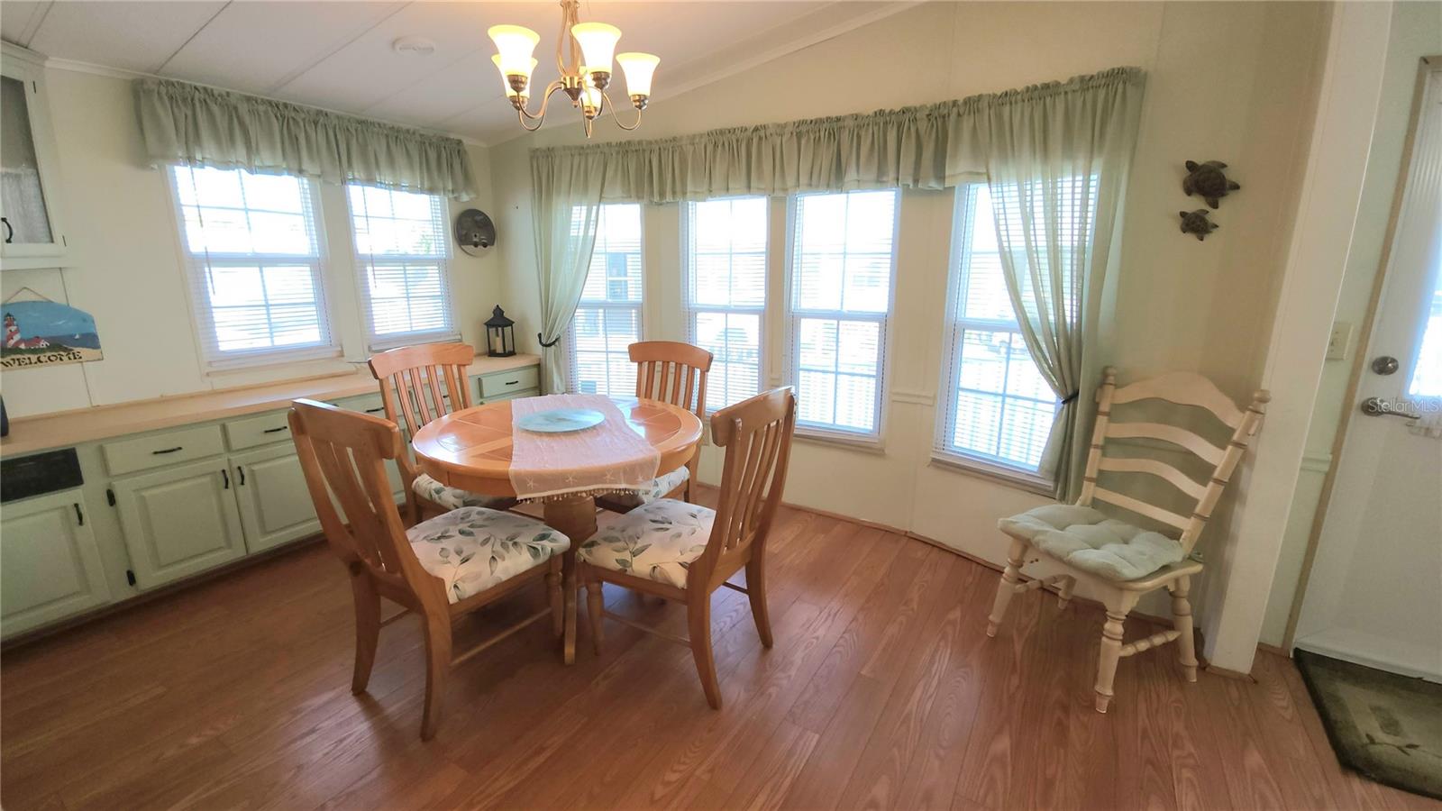 Image 17 of 49 For 3333 26th Avenue E 1199