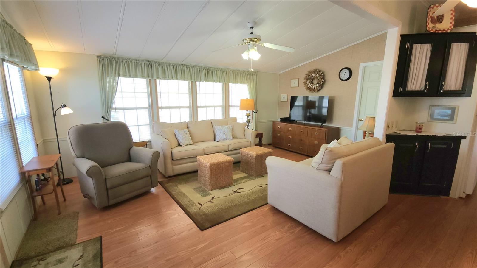 Image 4 of 49 For 3333 26th Avenue E 1199