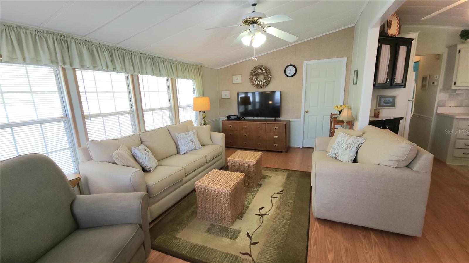 Image 5 of 49 For 3333 26th Avenue E 1199