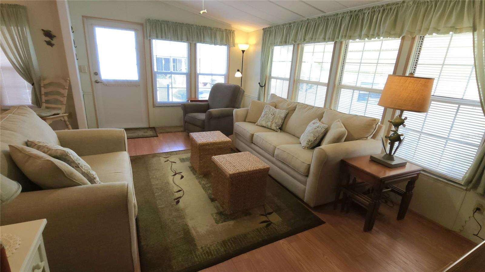 Image 7 of 49 For 3333 26th Avenue E 1199