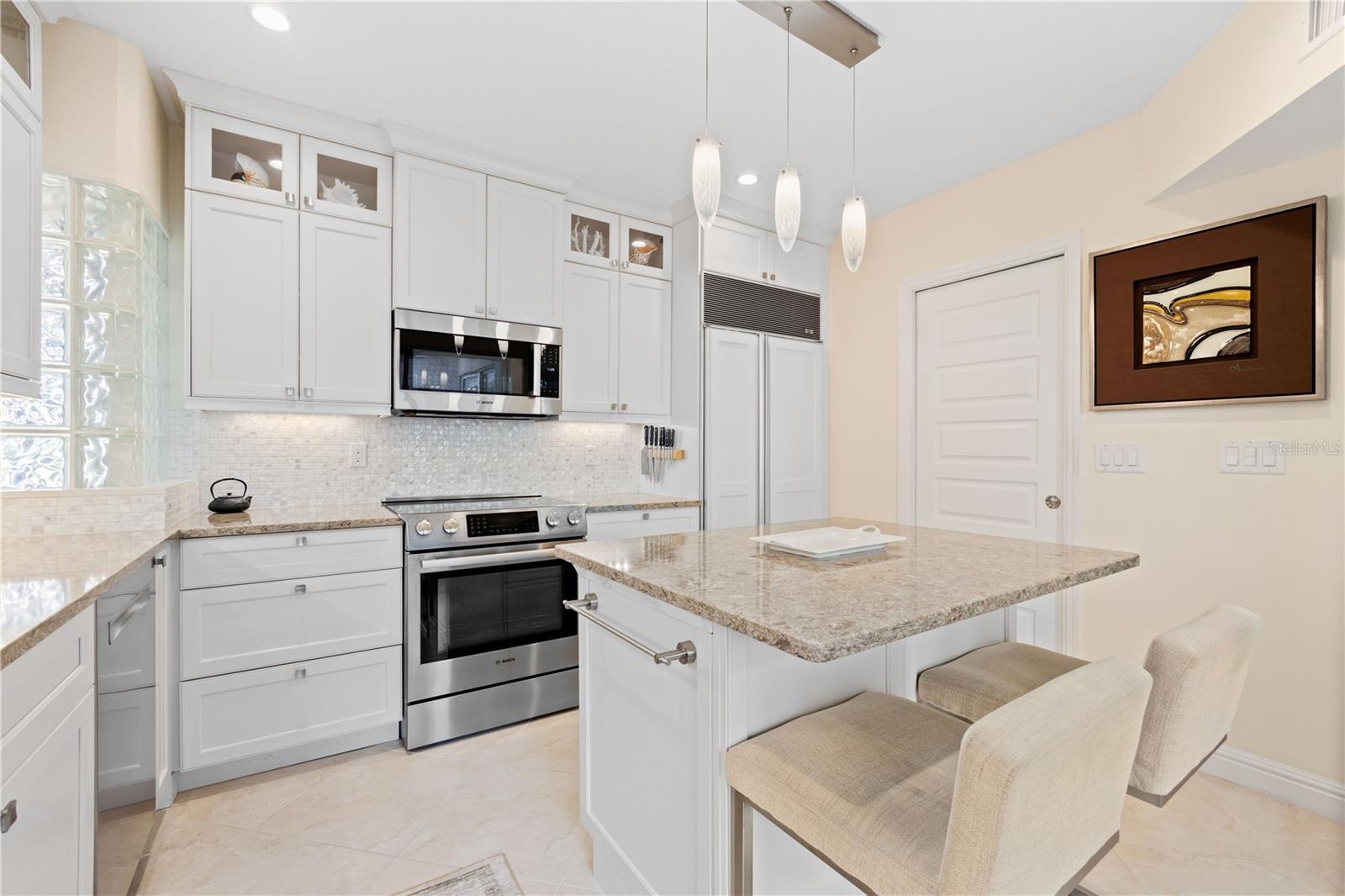 Image 10 of 37 For 200 Cocoanut Avenue 5