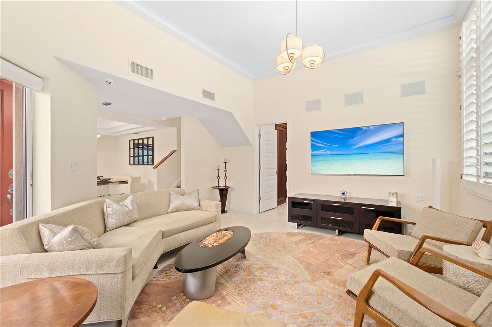 Image 6 of 37 For 200 Cocoanut Avenue 5