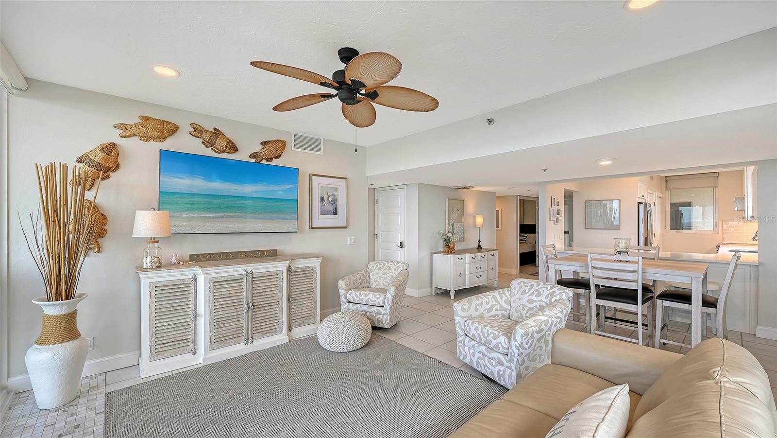 Image 11 of 49 For 1145 Gulf Of Mexico Drive 301