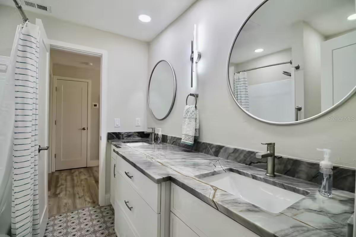 Image 16 of 40 For 3174 Jennings Drive