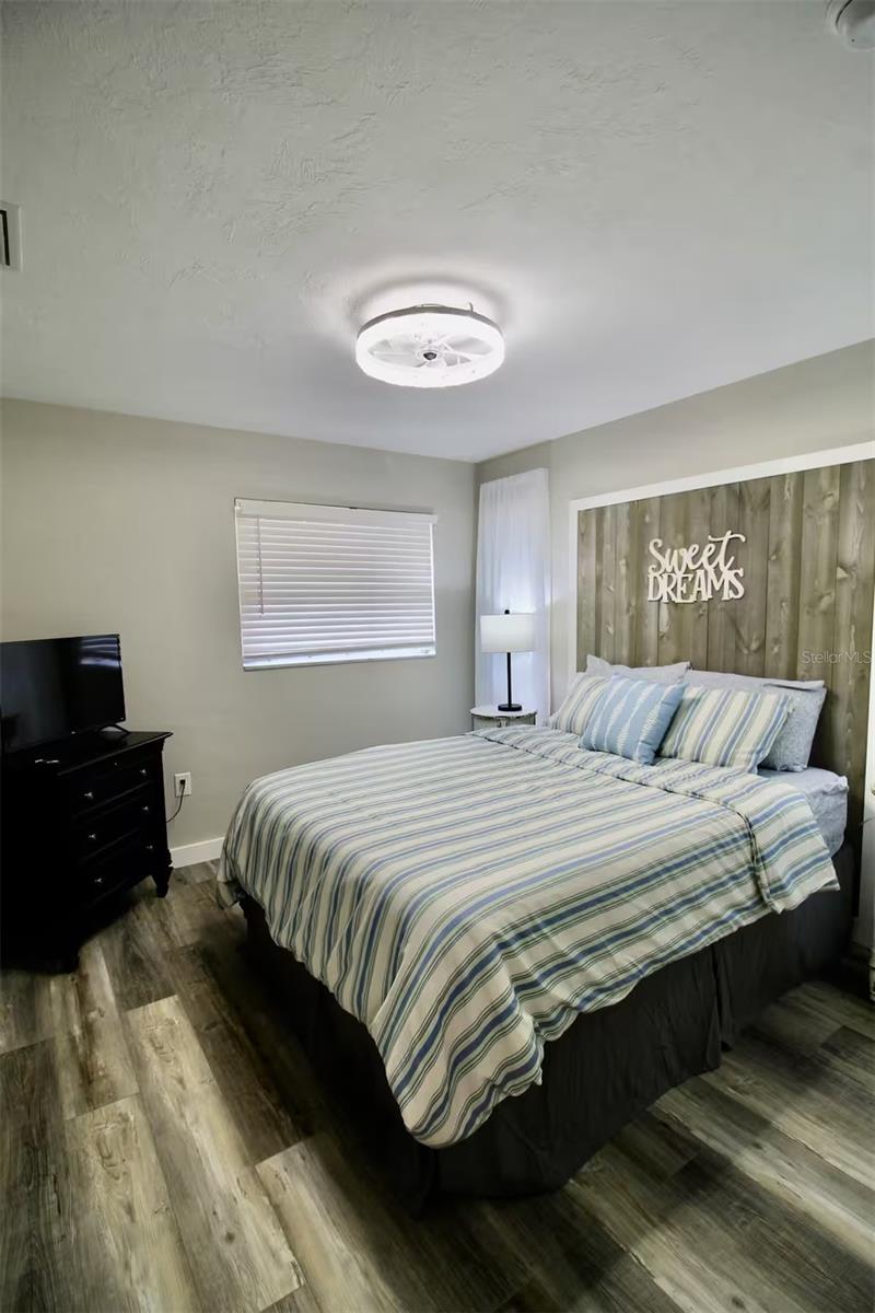 Image 27 of 40 For 3174 Jennings Drive