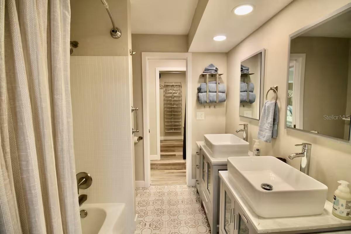 Image 34 of 40 For 3174 Jennings Drive